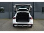 Mercedes-Benz GLA 200 Business Solution Luxury | CAMERA | TREKHAAK | SFEERVERLICHTING | LEDER |