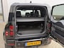 Land Rover Defender 110 2.0 P400e 110 X-Dynamic HSE | NL-Auto/6-pers./Head-Up/Meridian/Cold Pack/Pano-Dak/Luchtvering