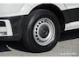 Volkswagen Crafter L3H2 | 2.0Tdi 140Pk | Stoel-Bank | Achteruitrijcamera | Leder | Trekhaak