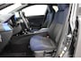 Toyota C-HR / C-HR+ 1.8 Hybrid Bi-Tone Plus | Trekhaak | Navigatie | Dodehoek detectie | JBL | Stoel-/stuurverwarming | Full LED | Parkeersensoren voor/achter | Keyless | Adaptive Cruise | Clima | 18 inch