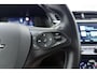 Opel Corsa 1.2 Elegance 100pk | Navigatie | Climate Control | Cruise Control | Parkeersensoren Achter | Apple Carplay - Android Auto | Middenarmsteun | Keyless Entry en Start