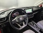 SEAT Leon 1.0 eTSI Style Business Intense | Panoramadak | Camera | Navigatie | Adaptieve cruise | LED | Stoelverwarming |