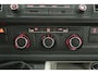 Volkswagen Transporter 2.0 TDI L2H1 140PK | Airco | Cruise | Trekhaak | 3 Zits | Sidebars