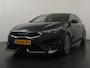 Kia ProCeed 1.5 T-GDi GT-Line - Navigatie - Achteruitrijcamera - Climate control - Stoelverwarming - Stuurverwarming - Stoelverwarming - Fabrieksgarantie t/m 2030