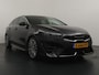 Kia ProCeed 1.5 T-GDi GT-Line - Navigatie - Achteruitrijcamera - Climate control - Stoelverwarming - Stuurverwarming - Stoelverwarming - Fabrieksgarantie t/m 2030