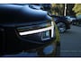 Volvo XC40 B4 Plus Black Edition | Panoramadak | Trekhaak | Verwarmbare voorstoelen, achterbank en stuurwiel | 360 graden camera | Premium audio by Harman Kardon | Apple carplay/Android auto