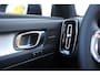 Volvo XC40 B4 Plus Black Edition | Panoramadak | Trekhaak | Verwarmbare voorstoelen, achterbank en stuurwiel | 360 graden camera | Premium audio by Harman Kardon | Apple carplay/Android auto