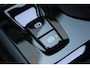 Volvo XC40 B4 Plus Black Edition | Panoramadak | Trekhaak | Verwarmbare voorstoelen, achterbank en stuurwiel | 360 graden camera | Premium audio by Harman Kardon | Apple carplay/Android auto