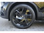 Volvo XC40 B4 Plus Black Edition | Panoramadak | Trekhaak | Verwarmbare voorstoelen, achterbank en stuurwiel | 360 graden camera | Premium audio by Harman Kardon | Apple carplay/Android auto