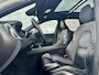 Volvo XC60 T6 Recharge R-Design|Pano|21”|ACC|Trekhaak|Memory|Keyless|Topstaat!
