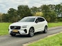 Volvo XC60 T6 Recharge R-Design|Pano|21”|ACC|Trekhaak|Memory|Keyless|Topstaat!