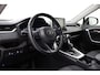 Toyota RAV4 2.5 Hybrid AWD Dynamic | Trekhaak (1.650 KG) | Dodehoek detectie | Navigatie | Stoel-/stuurverwarming | Keyless | Adaptive Cruise | Digitale binnenspiegel | Clima | Parkeersensoren voor/achter | Camera | 18 inch