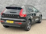 Volvo XC40 2.0 B4 Plus Dark | Trekhaak | Harman Kardon Audio | Achteruitrijcamera | Parkeersensoren | Keyless Entry | Elektrische Achterklep | Elektrisch Verstelbare Voorstoelen | Stoelverwarming | Google Navigatie | Apple Carplay | Android Auto