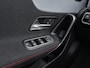 Mercedes-Benz A-klasse 180 AMG Line | Panoramadak | Sfeerverlichting |