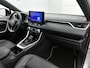 Toyota RAV4 2.5 Hybrid Style Bi-Tone | BTW voertuig | Stoelverwarming | Draadloze telefoonlader | Parkeersensoren voor+achter | Elektrische achterklep | Volledig digitaal scherm |