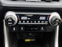 Toyota RAV4 2.5 Hybrid Style Bi-Tone | BTW voertuig | Stoelverwarming | Draadloze telefoonlader | Parkeersensoren voor+achter | Elektrische achterklep | Volledig digitaal scherm |