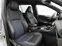 Toyota RAV4 2.5 Hybrid Style Bi-Tone | BTW voertuig | Stoelverwarming | Draadloze telefoonlader | Parkeersensoren voor+achter | Elektrische achterklep | Volledig digitaal scherm |