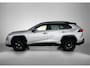Toyota RAV4 2.5 Hybrid Style Bi-Tone | BTW voertuig | Stoelverwarming | Draadloze telefoonlader | Parkeersensoren voor+achter | Elektrische achterklep | Volledig digitaal scherm |