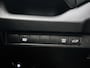 Toyota RAV4 2.5 Hybrid Style Bi-Tone | BTW voertuig | Stoelverwarming | Draadloze telefoonlader | Parkeersensoren voor+achter | Elektrische achterklep | Volledig digitaal scherm |