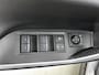 Toyota RAV4 2.5 Hybrid Style Bi-Tone | BTW voertuig | Stoelverwarming | Draadloze telefoonlader | Parkeersensoren voor+achter | Elektrische achterklep | Volledig digitaal scherm |