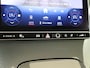 Mercedes-Benz C-klasse 180 AMG Line /Panoramadak /Memory /HUD /19 Inch /360 Camera /Burmester