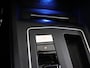 Volkswagen Golf 1.4 eHybrid GTE | Panoramadak | Stoel/Stuurverwarming | Cruise Control Adaptief | HUD | 18'' Lichtmetalen Velgen | Apple Carplay/Android Auto | Keyless Entry/Go |