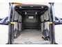 Ford Transit Custom 300 2.0 TDCI L1H1 Trail BJ2022 Lmv 16" (Zwart) | Led | Pdc | Trekhaak | Verwarmde voorruit | Achteruitrijcamera | Navi | Airco | Cruise control | Lederen bekleding | Verwarmde voorstoelen | Tussenschot | Achterdeuren | Zijdeur | Bijrijdersbank|3 Persoons