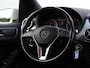 Mercedes-Benz B-klasse 180 | Lichtmetalen velgen | Achteruitrijcamera | Parkeersensoren voor/achter | Stoelverwarming