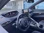 Peugeot 5008 SUV Allure Pack Business 130 pk Automaat | Navigatie | Dodehoekwaarsch. | 7-zits | Elektrische kofferbak | Parkeercamera voor/achter