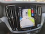 Volvo V60 T8 455PK Plug-in hybrid AWD Plus Dark | BLIS | ACC | Trekhaak | Pano | HUD | H&K | Elektr. Stoelen | 360 Camera |