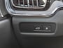 Volvo V60 T8 455PK Plug-in hybrid AWD Plus Dark | BLIS | ACC | Trekhaak | Pano | HUD | H&K | Elektr. Stoelen | 360 Camera |