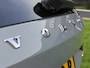 Volvo V60 T8 455PK Plug-in hybrid AWD Plus Dark | BLIS | ACC | Trekhaak | Pano | HUD | H&K | Elektr. Stoelen | 360 Camera |