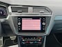 Volkswagen Tiguan 1.5 TSI R-Line Business+ NL.Auto/Panoramadak/Trekhaak/20Inch/Camera/Alcantara/IQ Light/1Ste Eigenaar!!