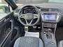 Volkswagen Tiguan 1.5 TSI R-Line Business+ NL.Auto/Panoramadak/Trekhaak/20Inch/Camera/Alcantara/IQ Light/1Ste Eigenaar!!