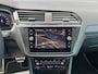 Volkswagen Tiguan 1.5 TSI R-Line Business+ NL.Auto/Panoramadak/Trekhaak/20Inch/Camera/Alcantara/IQ Light/1Ste Eigenaar!!