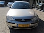 Ford Mondeo 1.8-16V Futura nette auto met trekhaak apk nieuw 14-11-2027