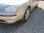 Ford Mondeo 1.8-16V Futura nette auto met trekhaak apk nieuw 14-11-2027