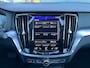 Volvo V60 2.0 B3 Business Pro NL.Auto/Panoramadak/Elc. Trekhaak/Harman-Kardon/Camera/1Ste Eigenaar/Dealer onderhouden