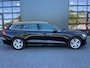 Volvo V60 2.0 B3 Business Pro NL.Auto/Panoramadak/Elc. Trekhaak/Harman-Kardon/Camera/1Ste Eigenaar/Dealer onderhouden