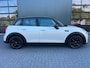 MINI Cooper 5-Deurs 1.5 Camden Plus Edition NL.Auto/Two-Tone/Nieuw-Model/Full Led/Carplay/1Ste Eigenaar/Dealer onderhouden