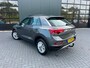 Volkswagen T-Roc 1.5 TSI Life Business NL.Auto/150PK/Stoelverw./Climatronic/Carplay/Trekhaak/1Ste Eigenaar/Dealer Onderhouden