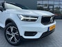 Volvo XC40 1.5 T2 Momentum NL.Auto/Two-Tone/Trekhaak/Camera/Stoelverw./Carplay/1Ste Eigenaar/Dealer Onderhouden