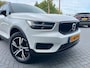Volvo XC40 1.5 T2 Momentum NL.Auto/Two-Tone/Trekhaak/Camera/Stoelverw./Carplay/1Ste Eigenaar/Dealer Onderhouden