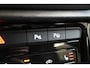 Volkswagen T-Roc 1.5 TSI 150pk R-Line Business+ | IQ. Light | Pano | Camera | 100% (Dealer) onderhouden label