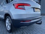 Skoda Karoq 1.5 TSI ACT Business Edition Plus NL.Auto/Trekhaak/Camera/Adaptive-Cruise/Carplay/Climatronic/1Ste Eigenaar