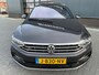 Volkswagen Passat Variant 1.5 TSI Elegance Business R-Line NL.Auto/Panoramadak/Alcantara/Full Led/Virtual Cockpit/1Ste Eigenaar