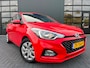 Hyundai i20 1.0 T-GDI Comfort 100PK/Camera/Leder/Carplay/Navigatie/Clima/Cruise/Trekhaak/2De Eigenaar/Nieuwstaat !!