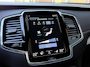 Volvo XC90 2.0 T8 Recharge AWD 445pk R-Design | SOH 100% | Long range | Leder/nubuck contourstoel | Memory | Stoel&stuurverwarming | Camera | Navigatie | Apple CarPlay | Full-LED | DAB | Keyless | Dodehoekdetectie | Elektrische achterklep | 20 inch velgen | Volledig onderhouden