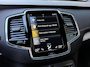 Volvo XC90 2.0 T8 Recharge AWD 445pk R-Design | SOH 100% | Long range | Leder/nubuck contourstoel | Memory | Stoel&stuurverwarming | Camera | Navigatie | Apple CarPlay | Full-LED | DAB | Keyless | Dodehoekdetectie | Elektrische achterklep | 20 inch velgen | Volledig onderhouden