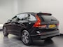 Volvo XC60 2.0 B5 Momentum Business | Trekhaak | Leder | Stoel & stuurverwarming | Camera | Standkachel | Pilot Assist |